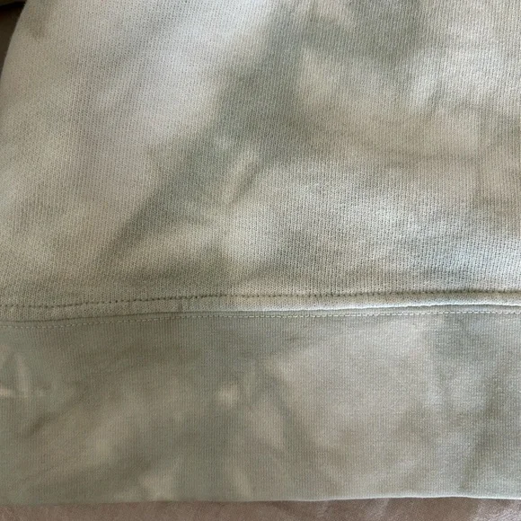 🌟 HP 🌟 NWT Jonathan Simkhai Eucalyptus Tie-Dye Sweatshirt - Picture 5 of 8